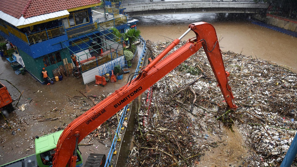 Sungai Ciliwung Meluap, Pemukiman Warga RW 01 Manggarai Banjir