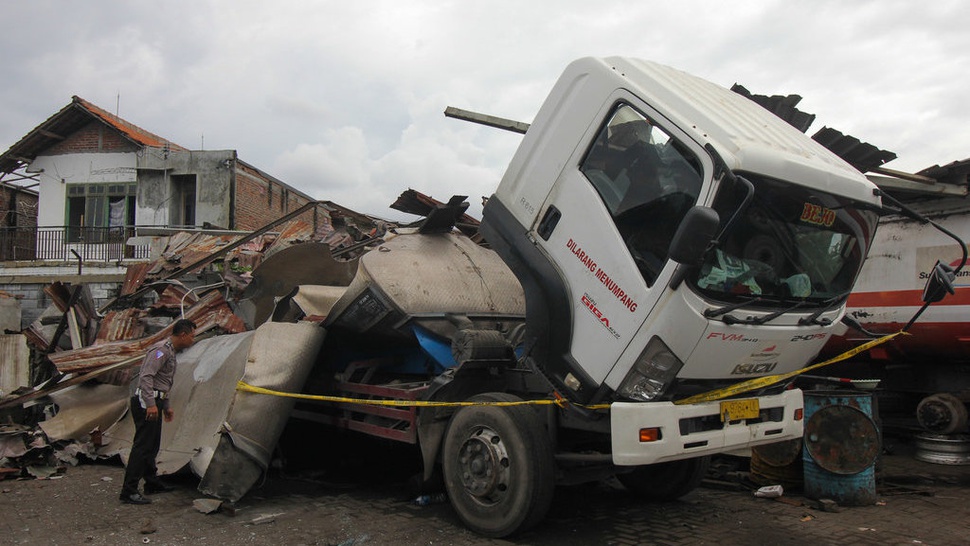 KNKT: Investigasi Kecelakaan Truk Pertamina Paling Lama 1 Bulan
