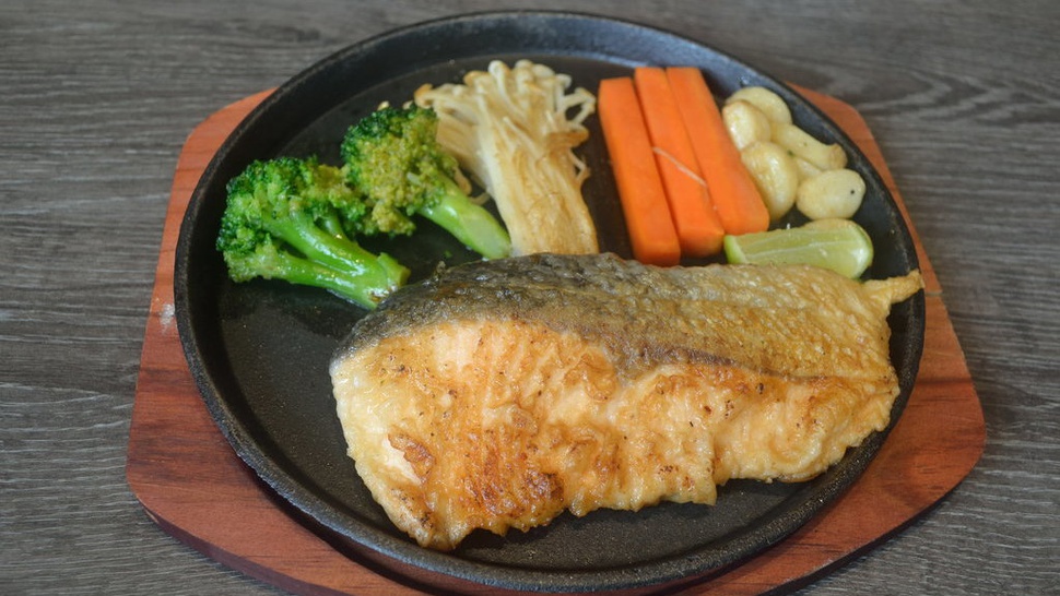Rekomendasi Makanan untuk Usia 40 Tahun: Brokoli hingga Salmon