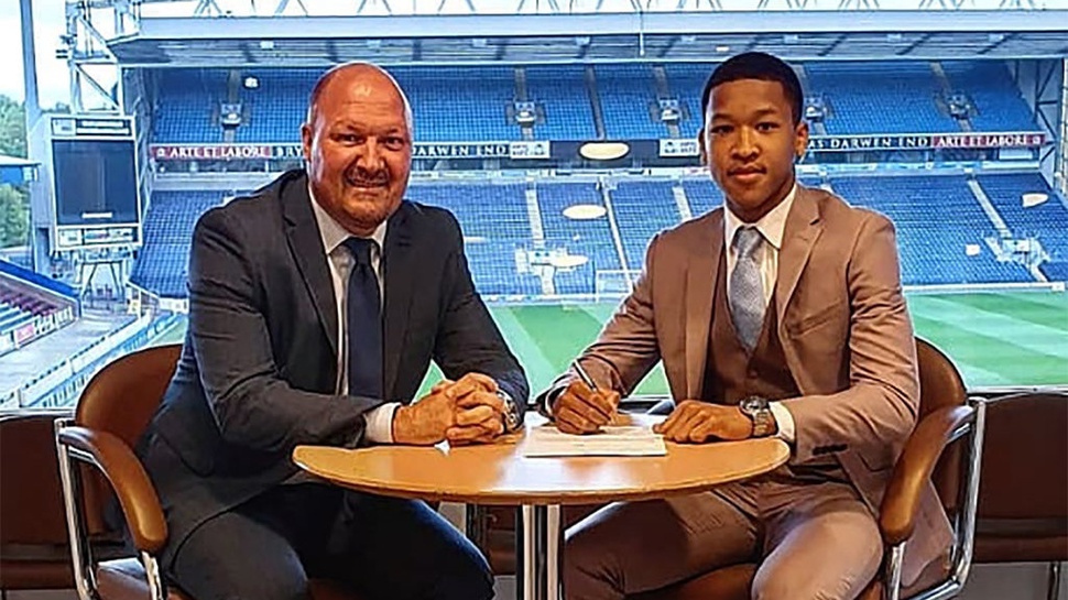 Joseph Simatupang Ferguson Resmi Dikontrak Blackburn Rovers U-18