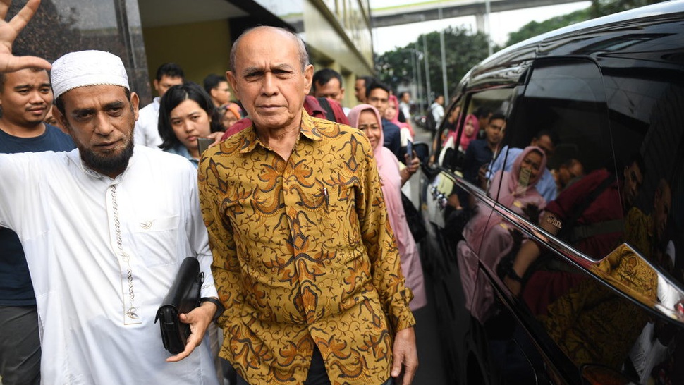Kivlan Zen Diminta Tak 'Jemawa' Usai Dibantu TNI di Praperadilan