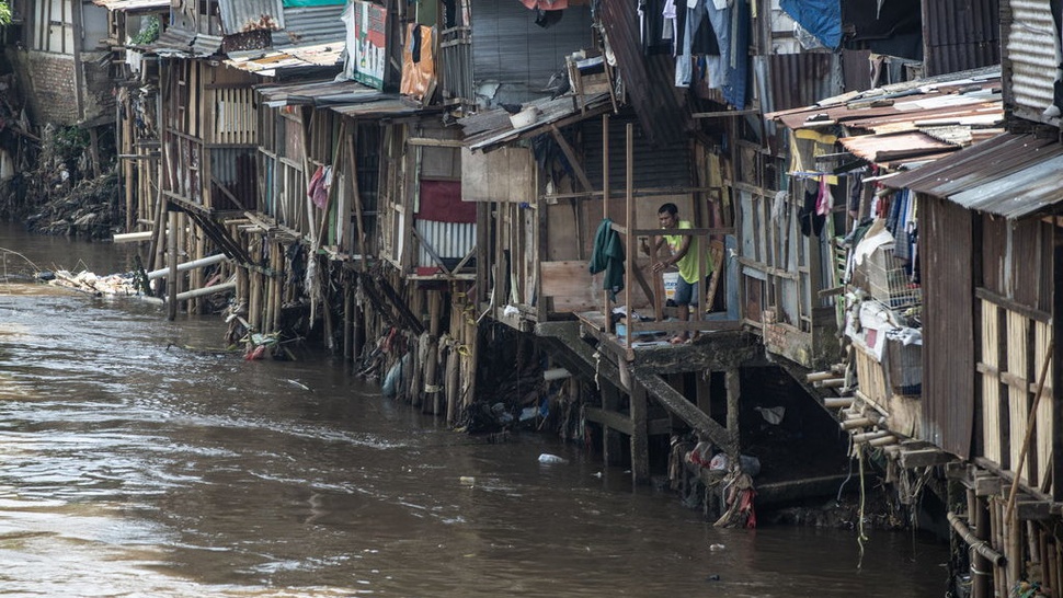 Heru Bakal Gusur Lahan untuk Normalisasi Ciliwung & Atasi Banjir