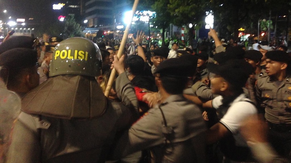 Situasi Jakarta Terkini 22 Mei: Kepulan Asap Tampak di Tanah Abang