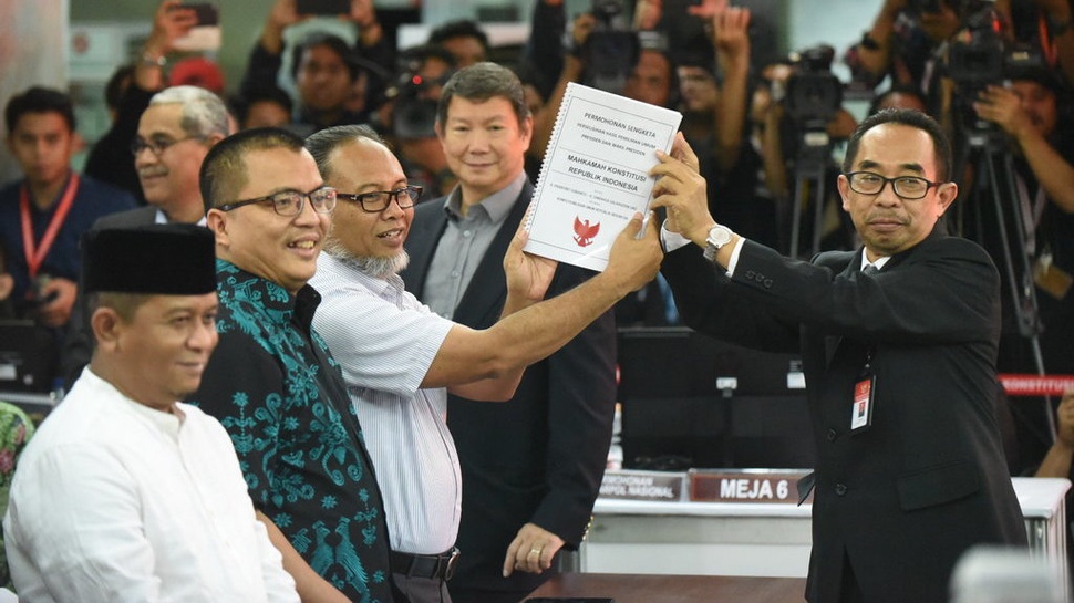 Mahkamah Konstitusi Resmi Terima Gugatan Prabowo-Sandi Jumat Malam