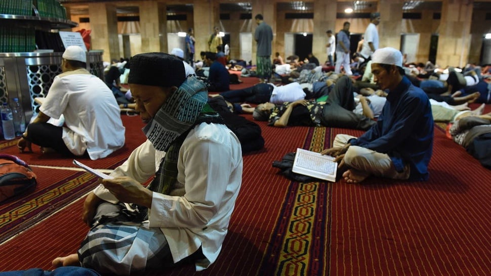 Apa Itu Itikaf, Syarat, & Rukun I'tikaf 10 Hari Terakhir Ramadan