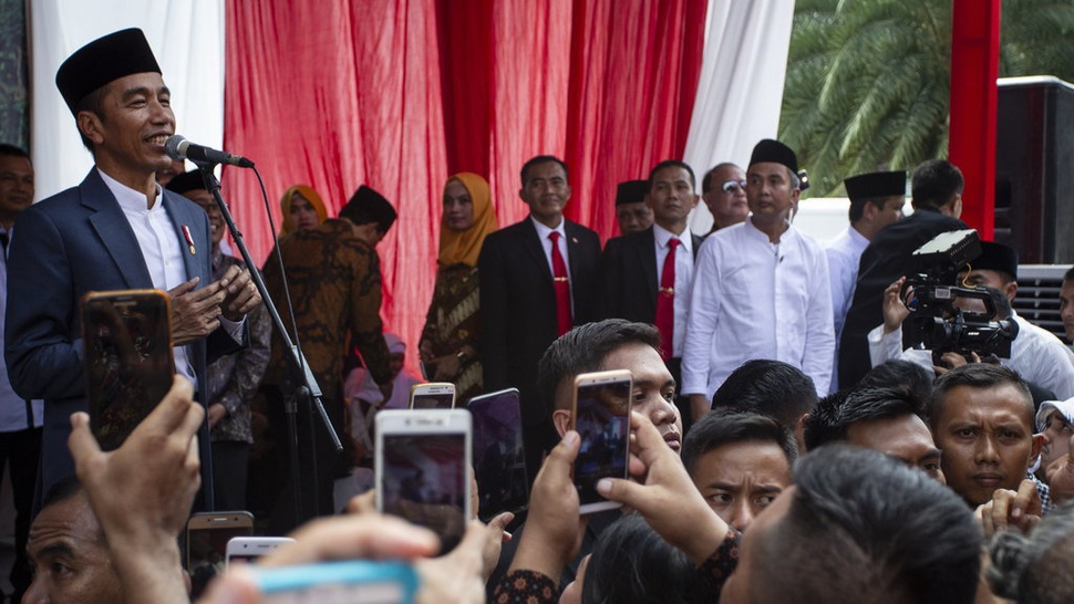 Idulfitri 2019: Jokowi Temui Warga di Monas untuk Halalbihalal