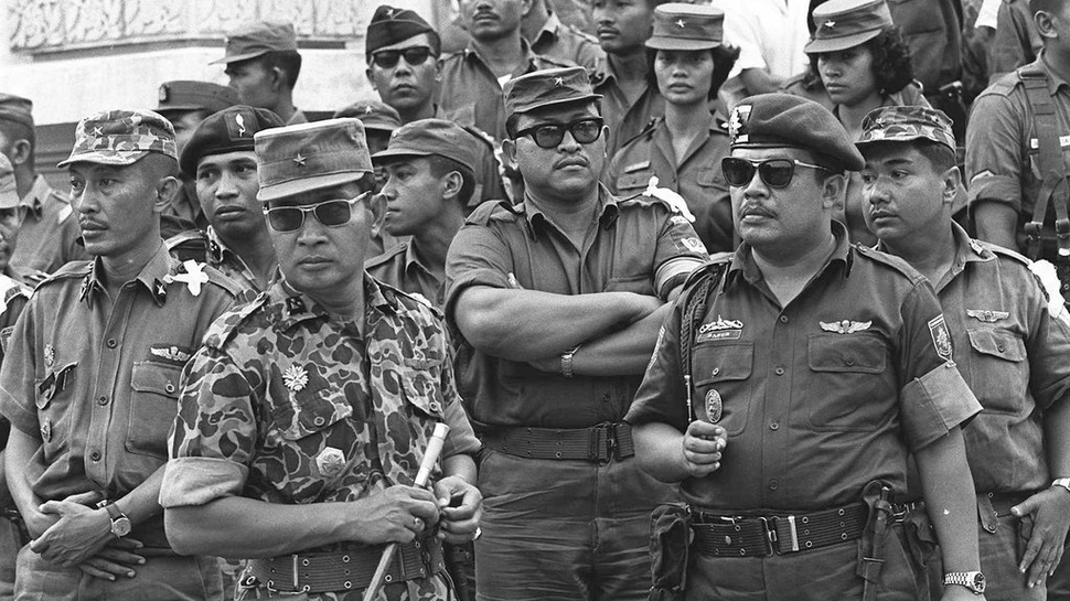Bagaimana Militer Menopang Kekuasaan Soeharto Selama 32 Tahun?