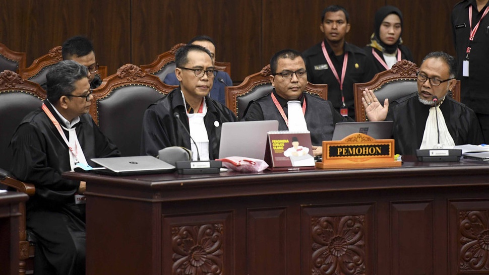 Kubu Prabowo Kutip Pernyataan Yusril Saat Bacakan Permohonan