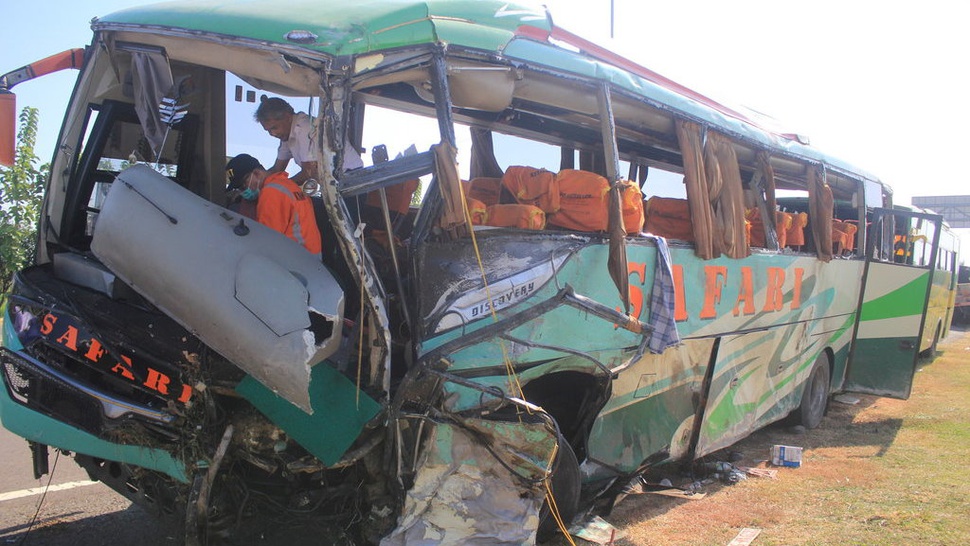 Polisi: Penyerang Sopir Bus Jadi Tersangka Kecelakaan di Tol Cipali