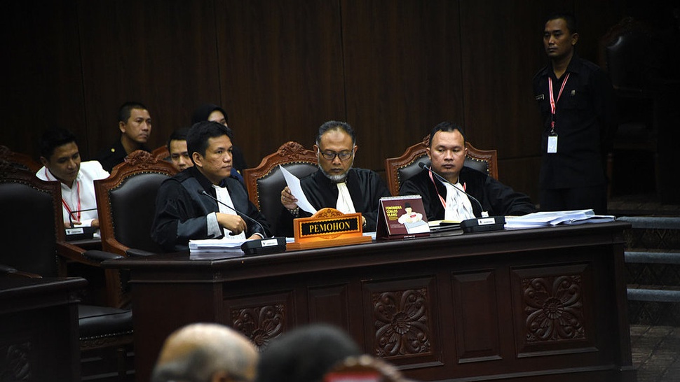 Hakim Enny Tanyakan Bukti P155, Kubu 02 Sebut Dokumen Belum Dijilid