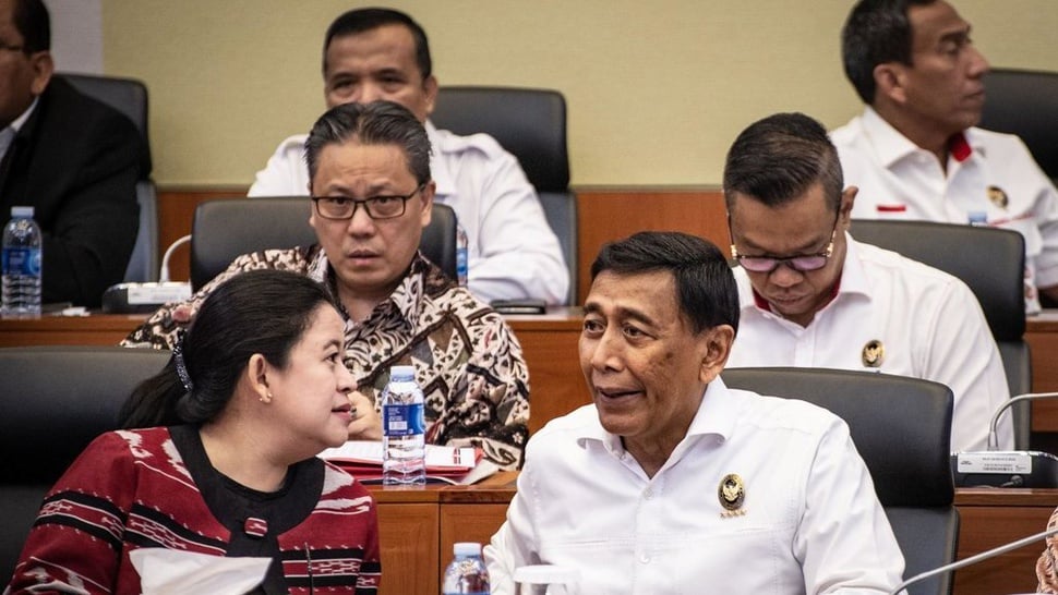 Jokowi Kritik Impor Migas, Menko Luhut Sebut Lifting Turun Terus