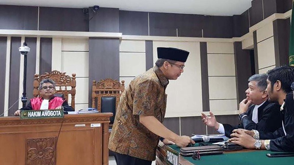 Jaksa Tuntut Pencabutan Hak Politik Taufik Kurniawan Selama 5 Tahun