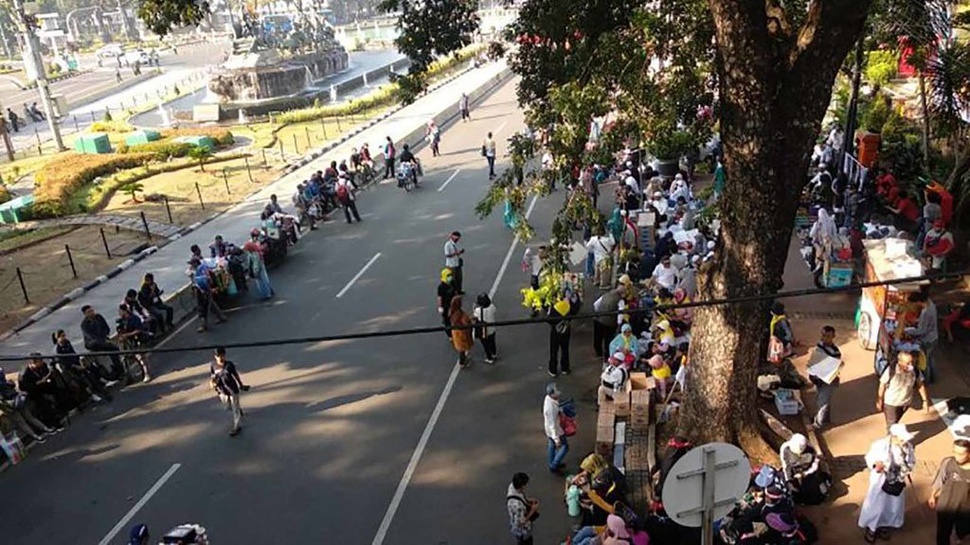 Massa Aksi Mulai Berkumpul di Kawasan Patung Kuda Sejak Pukul 07.00