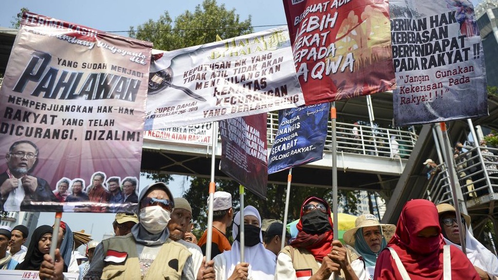 Massa Aksi Yakin Prabowo Menang Gugatan Sengketa Pilpres di MK