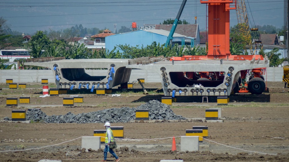 Pembangunan KA Cepat Jakarta-Bandung Sudah 79 Persen