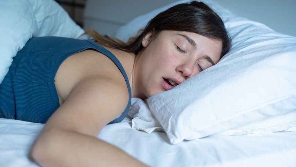 Menelisik Sisi Kesehatan Tren Plester Mulut Andien Saat Tidur