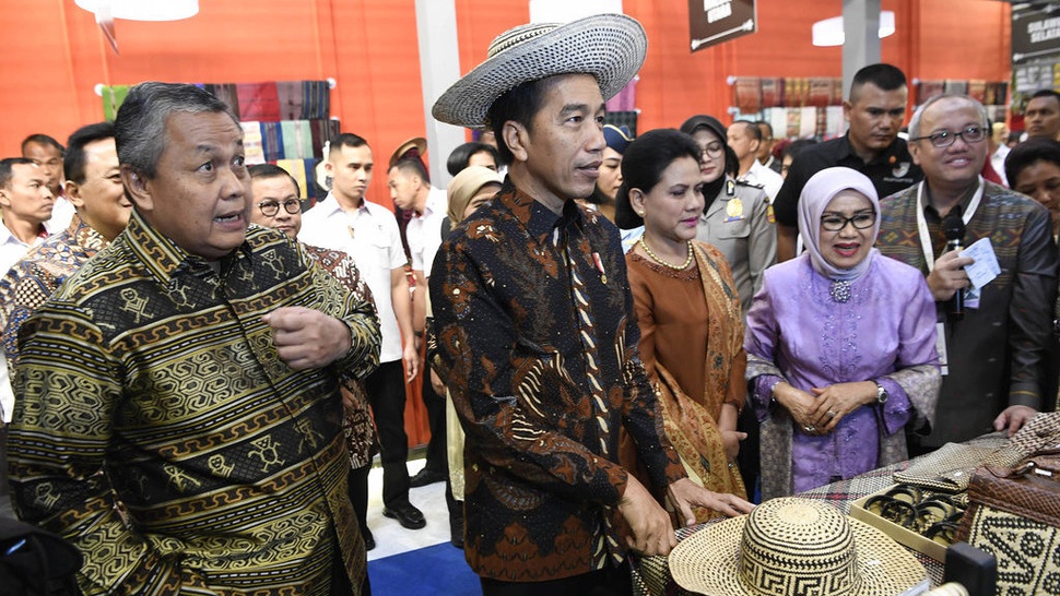 Presiden Jokowi Buka Pameran UMKM Binaan Bank Indonesia di JCC