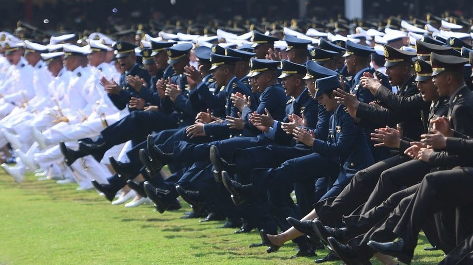 Terima Draf Revisi UU TNI-Polri, Istana Belum Nyatakan Sikap