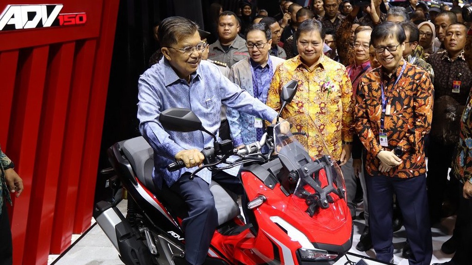 AHM Luncurkan Skutik Penjelajah Jalanan, Honda ADV150 di GIIAS 2019