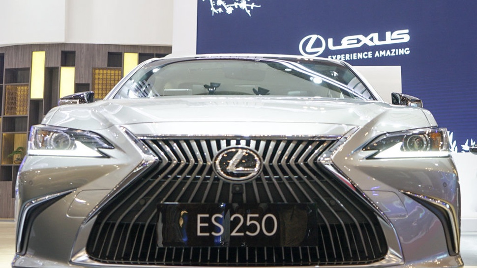 Lexus Hadirkan Variasi Sedan The New Lexus ES 250