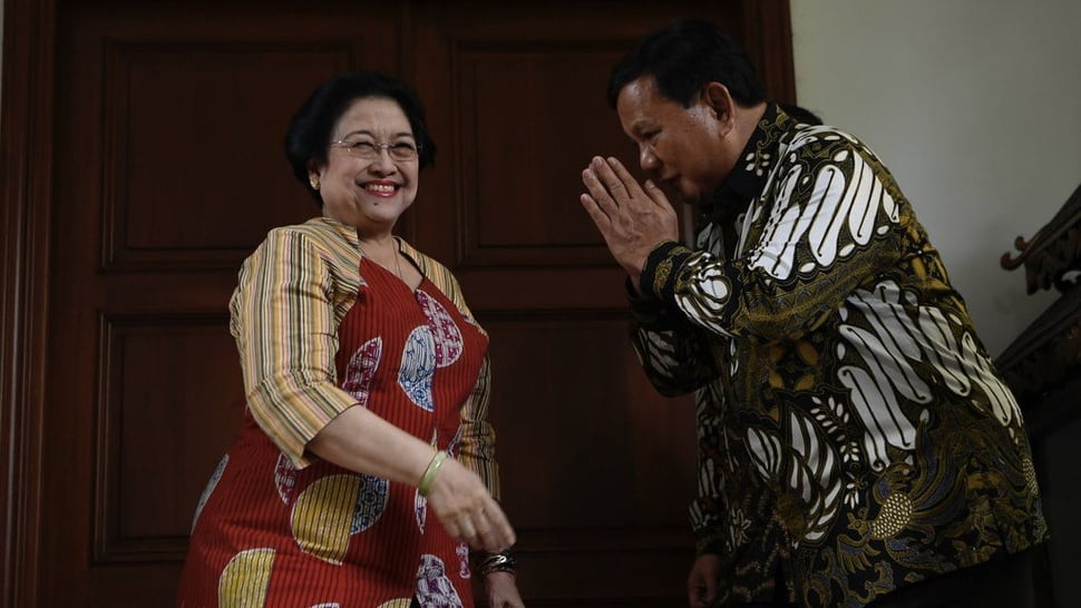 Megawati Tarik Prabowo, Direstui PDIP tapi Ditolak Partai Koalisi