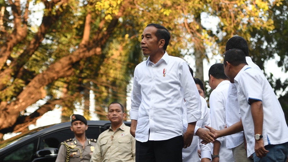 Jokowi Klaim Belum Terima CV Kandidat Menteri dari Parpol
