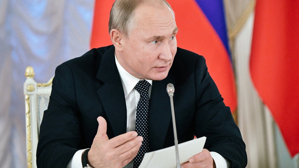 Vladimir Putin Ingin Kontrol Hip Hop Rusia, Memang Bisa?