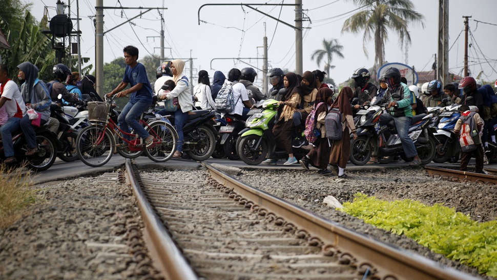 500 Perlintasan Disterilkan untuk Kereta Cepat Jakarta-Surabaya
