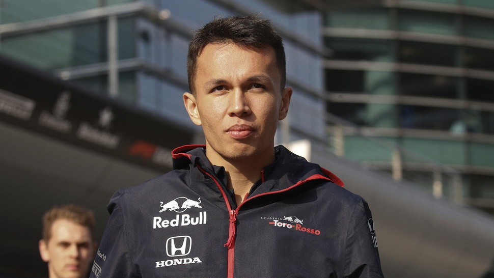 Alexander Albon Resmi Bergabung dengan Red Bull Racing di Formula 1
