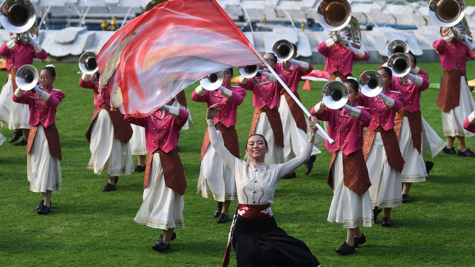 Perayaan HUT ke-74 RI di Istana Dimeriahkan Tarian & Kirab Bendera