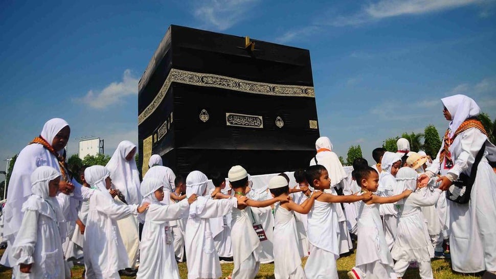 Hukum Mendahulukan Orangtua atau Diri Sendiri dalam Haji