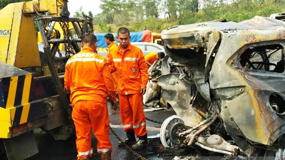 Kecelakaan Tol Cipularang KM 91 Diduga karena Pengemudi Ngebut