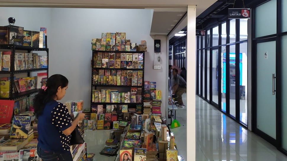 Kisah Penjual Buku Pasar Kenari: Tempat Nyaman Malah Sepi Pembeli