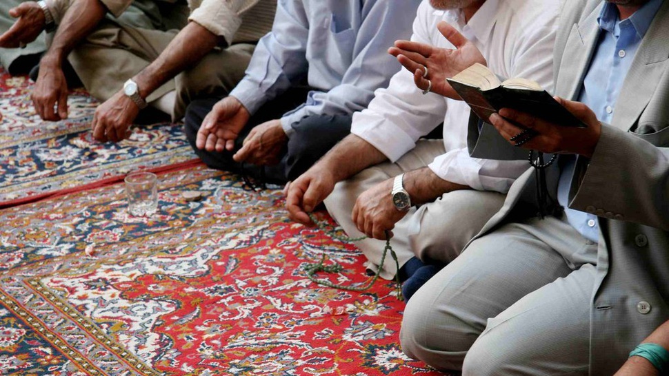 BJ Habibie Wafat & Bacaan Doa untuk Orang Meninggal
