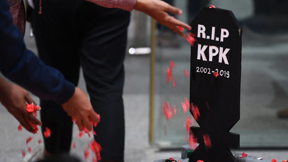 Kuasa Penerbitan SP3 KPK Bisa Jadi Kesalahan Fatal DPR