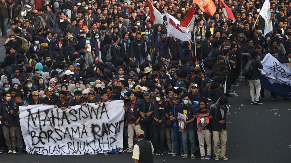 Penyebab Demo Mahasiswa Hari Ini dan Respons Jokowi soal RUU KUHP