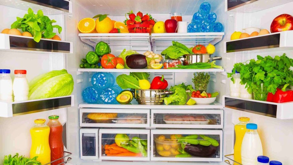 Cara dan Tips Membersihkan Kulkas dan Freezer