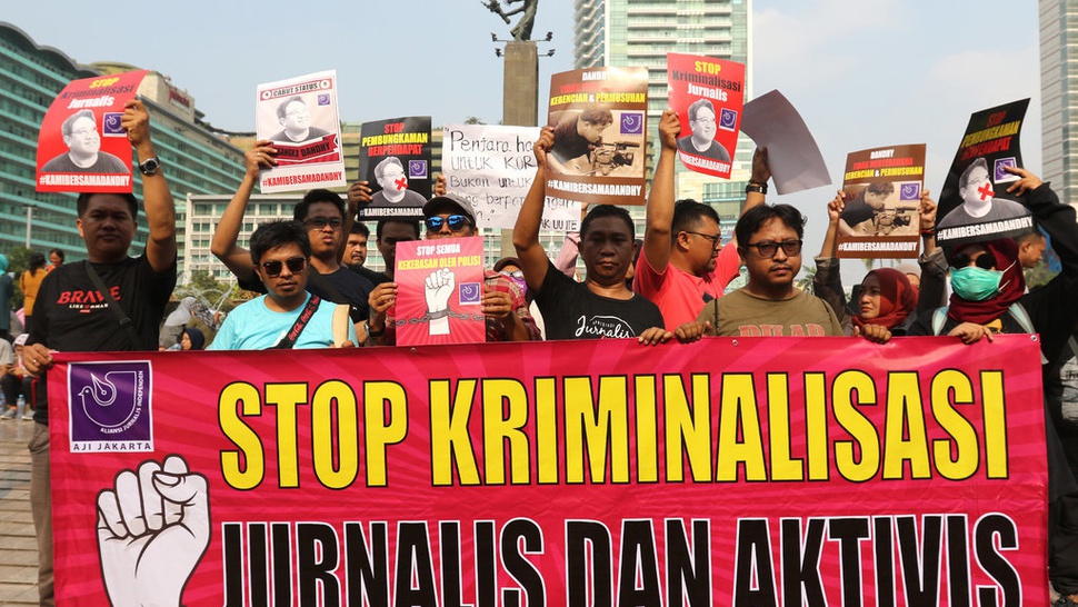 Aksi Tolak Kriminalisasi Jurnalis dan Aktivis