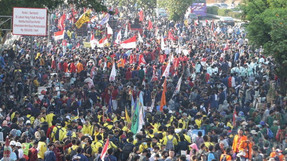 Pelarangan Demonstrasi Dianggap Sewenang-wenang & Mengangkangi UU