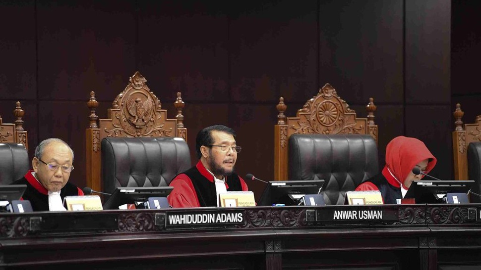 DPR Sindir Masa Jabatan Hakim MK usai Putusan soal Pimpinan KPK