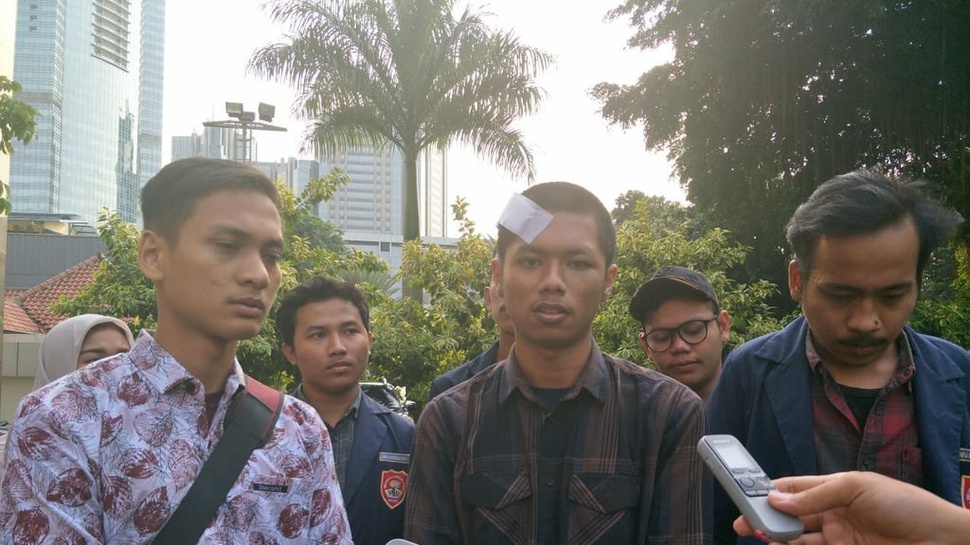 Mahasiswa Lapor Ke Propam karena Dianiaya Polisi Saat Demo di DPR