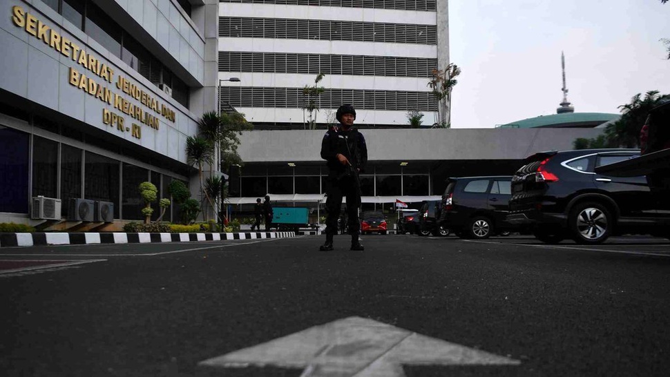 Pelantikan Jokowi Hari Ini Pukul 14.30, Arus Lalin di DPR Dialihkan