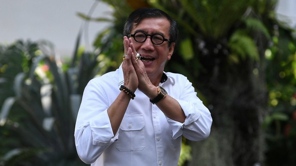 Mengapa Jokowi Masih Pertahankan Yasonna Laoly?
