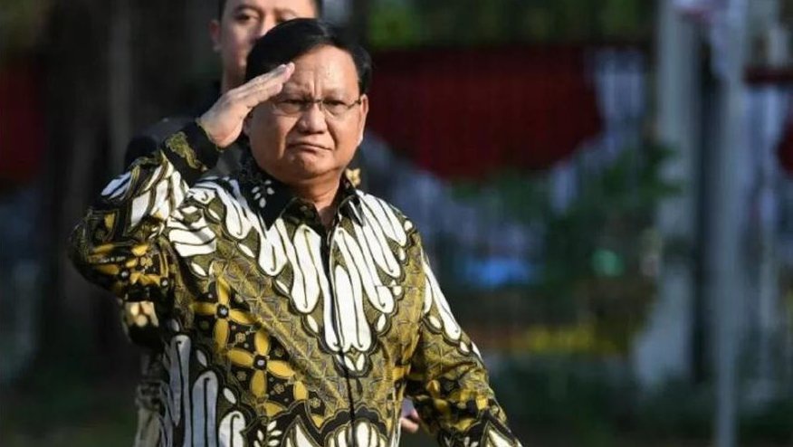Kenakan Batik dan Celana Hitam, Calon-calon Menteri Hadir di Istana