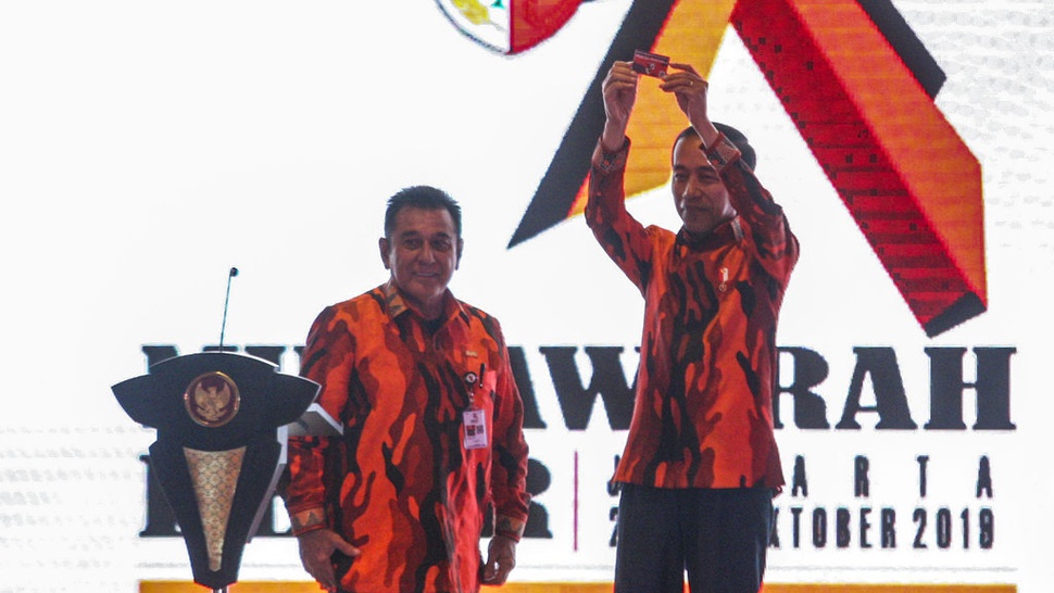 Ma'ruf Amin dan Jokowi Jadi Anggota Luar Biasa Pemuda Pancasila