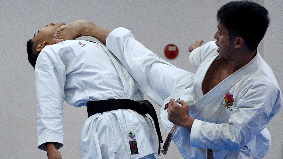 Tingkatan Sabuk Karate Beserta Arti dan Cara Mendapatkannya