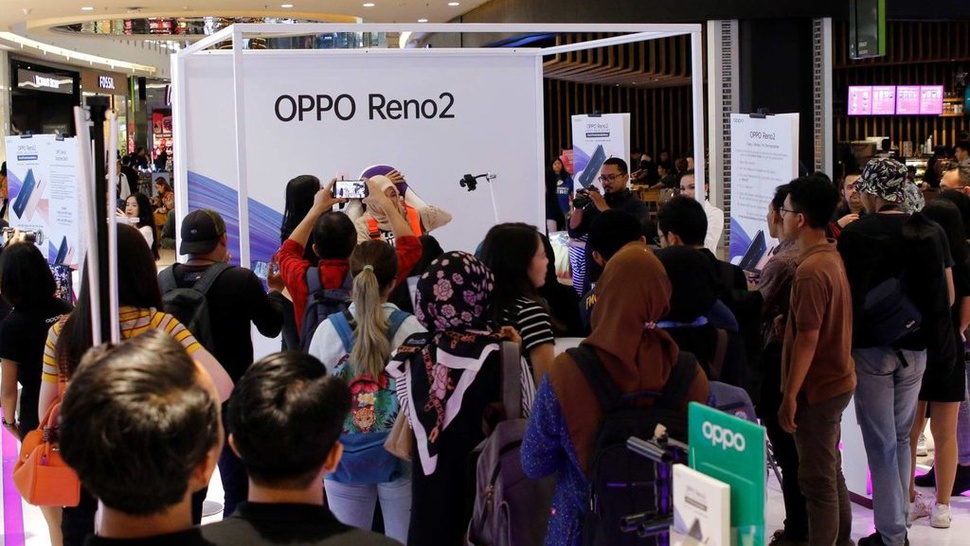 Penjualan Perdana Reno2 di Jakarta & Surabaya Raih Respons Positif