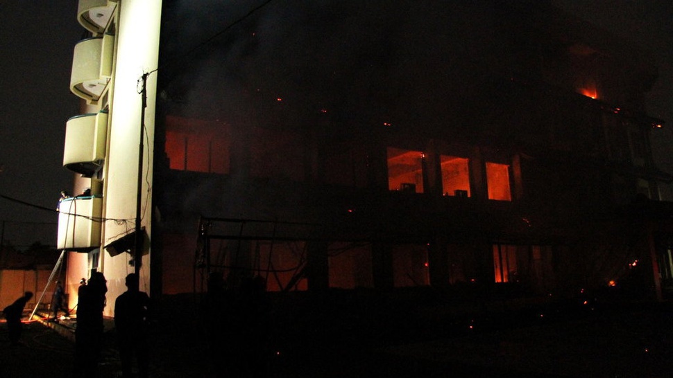 17 Korban Terluka Akibat Kebakaran di SMK 6 Yadika Bekasi