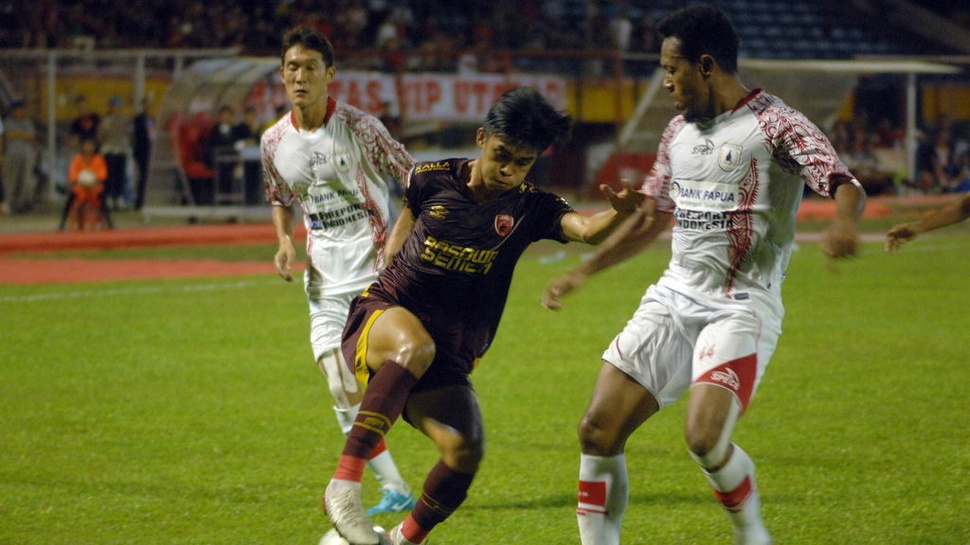Darije Kalezic Tak Sangka Hasil PSM Makassar vs Persipura 4-0