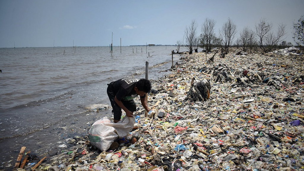 Riset LIPI Teliti Pencemaran Sampah Plastik di Laut Indonesia